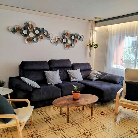 Spacious Family Flat Centrally Located. Паламос Екстериор снимка