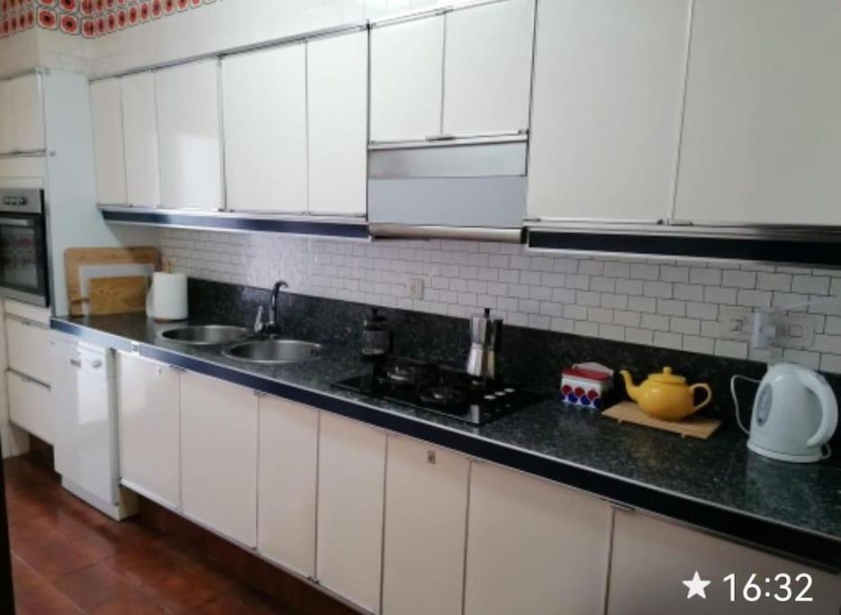 Spacious Family Flat Centrally Located. Паламос Екстериор снимка